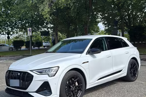 Audi e tron 50 