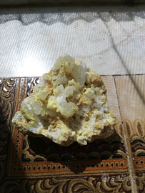 Minerale di zolfo e celestite