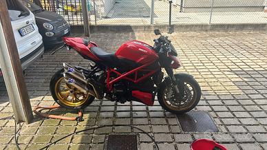 ducati  stretfgheter 848
