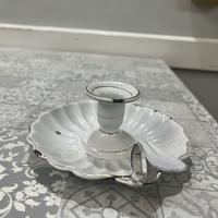 Portacandela in smalto bianco,  "bugia".