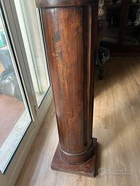 colonna in legno