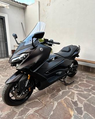 T Max 560 Tech Max 2024