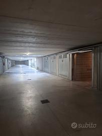 Garage 18mq 150 centro Legnano