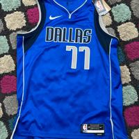Canotta basket Dallas Mavericks Dončić NBA – L