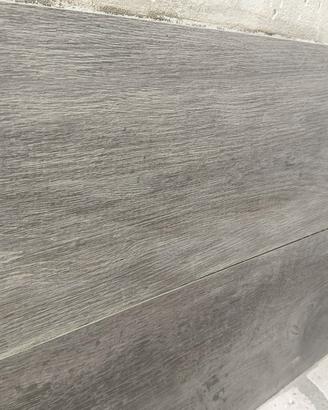 gres porcellanato effetto legno grigio 11 mq