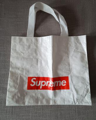 BORSA SUPREME