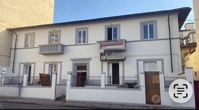 Appartamento di 100 m² con 3 locali e box auto a F