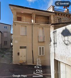 Vendita casa singola su tre piani