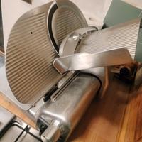 affettatrice 220v 