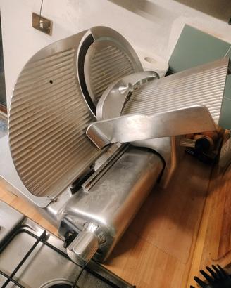 affettatrice 220v 
