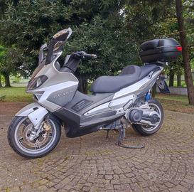 Scooter Gilera Nexus 500