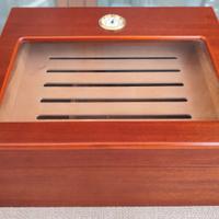 Portasigari in legno con umidificatore e igrometro