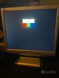 Monitor LCD Hyundai L17T