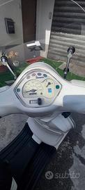 Piaggio Vespa 150 LX - 2008