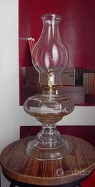 Antico lume a petrolio  Vintage 