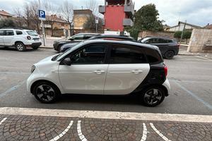 Smart four four elettrica