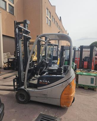 Carrello elevatore elettrico marca STILL portata 1
