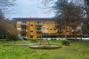 4 LOCALI A RIVALTA DI TORINO