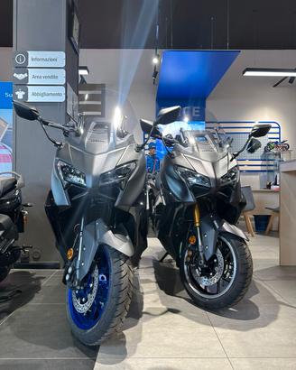 YAMAHA T MAX 560 2026