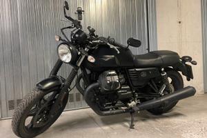 Moto guzzi v7 III stone