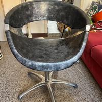 Poltrona da barbiere vintage modernariato