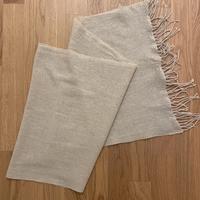 Sciarpa beige con frange