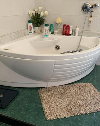 vasca idromassaggi Jacuzzi