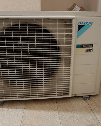 Daikin Unità Esterna RXM25M2V1B 