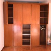 guardaroba in legno 
