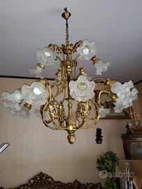 Lampadario classico in ottone