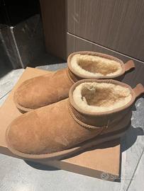Stivali da neve UGG corti, Castagna, taglia 37💗