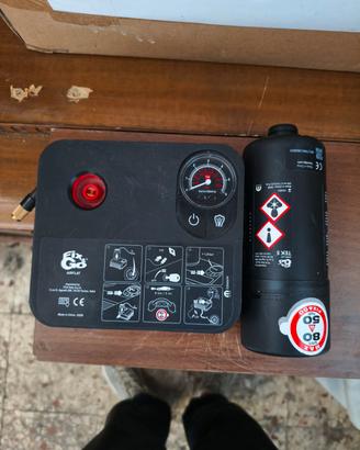 kit riparazione e gonfiaggio gomme 