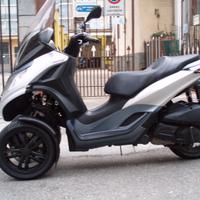 Piaggio MP3 300 hpe - 2019 - Patente B - Garanzia