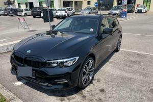 BMW 318i G21 Touring Advantage Sport (2022)