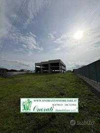 Immobile di 2600 m² con 5 locali a Guidonia Montec