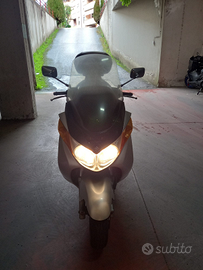 Burgman 400 anno 2005