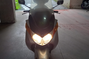 Burgman 400 anno 2005