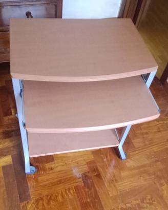 Mobiletto- Tavolino porta computer