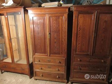 Stock mobili antichi.in blocco