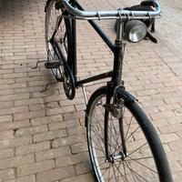 Bicicletta tipo R datata