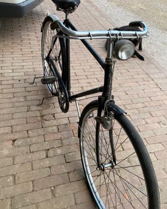 Bicicletta tipo R datata