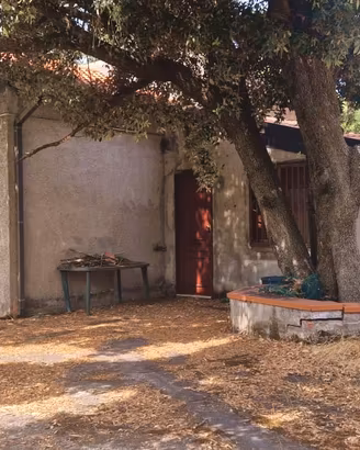 RAGALNA villa indipendente con ampi spazi