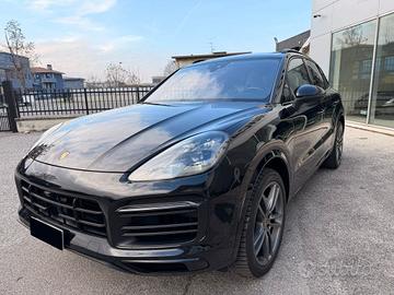 PORSCHE Cayenne 3.0 V6