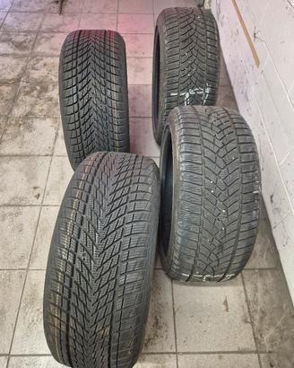 4 gomme invernali 225 45 R17