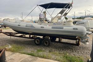 MOTONAUTICA VESUVIANA COMPORT 740 & HONDA 225