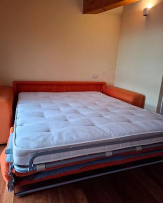 Divano letto matrimoniale marca poltrone e sofà