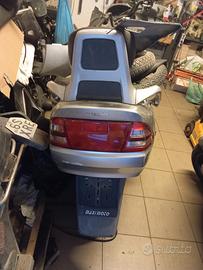 Ricambi per Suzuki Burgman 250 dal 2000 al 2002