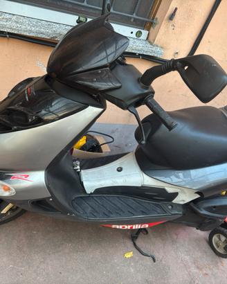 aprilia sr 50