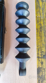 Pistoni idraulici per piedi poppieri