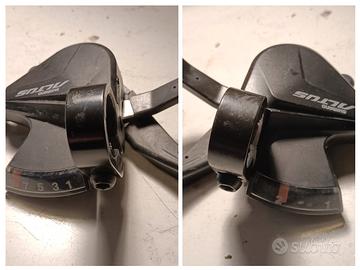 Gruppo Shimano Altus.